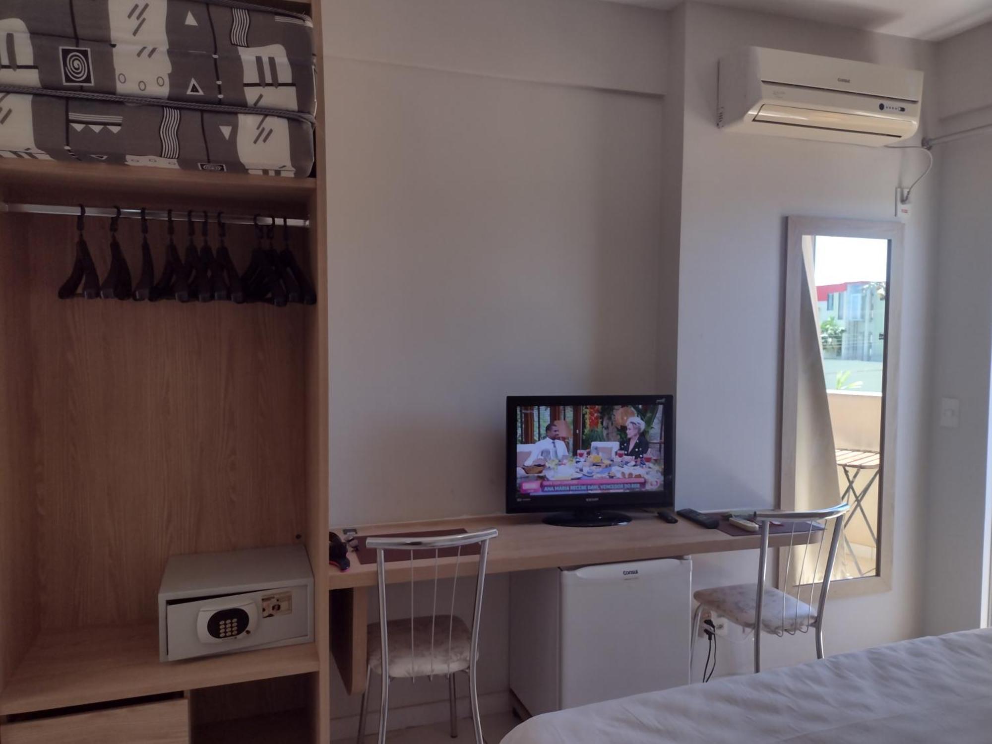 Aparthotel Golden Dolphin Express Caldas Novas Zewnętrze zdjęcie
